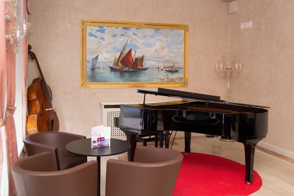 Bernt Hotel